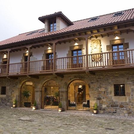 Hotel La Casona De Llerana Villacarriedo Exterior foto