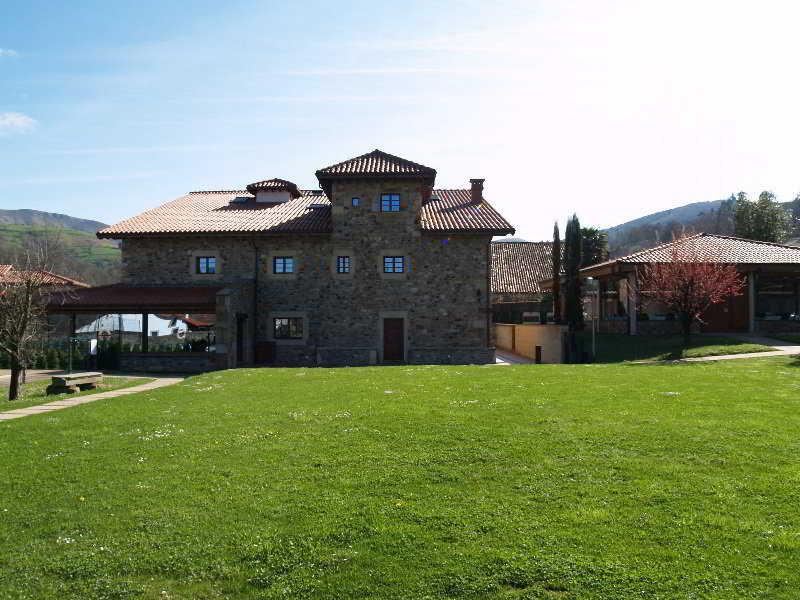 Hotel La Casona De Llerana Villacarriedo Exterior foto