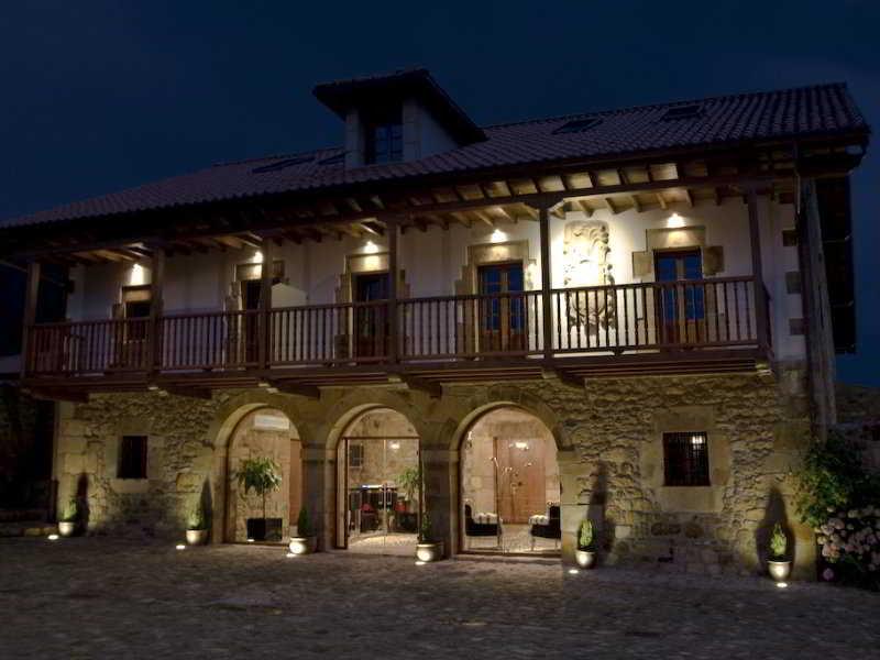 Hotel La Casona De Llerana Villacarriedo Exterior foto